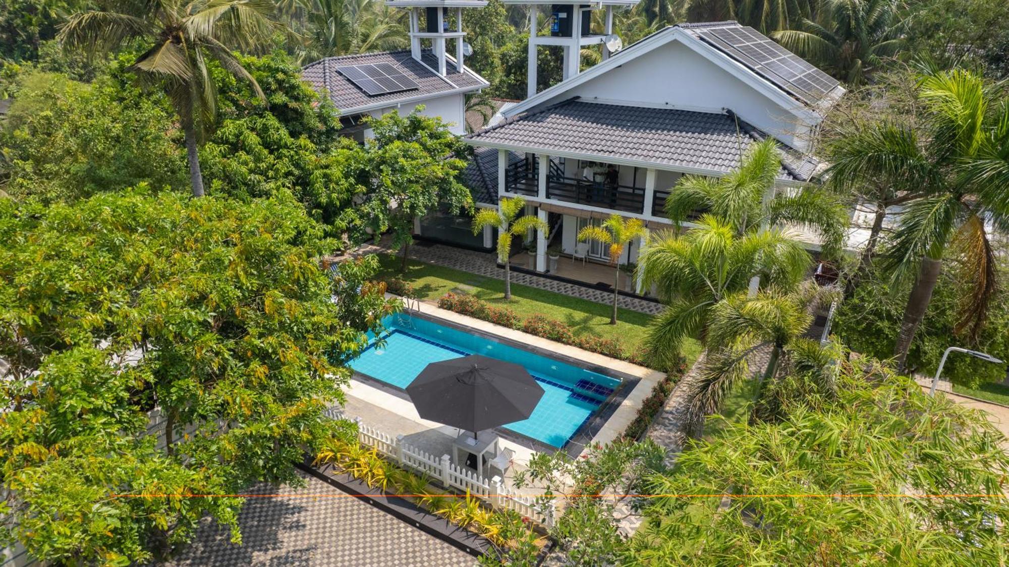 Wetland Resort Negombo Exterior photo